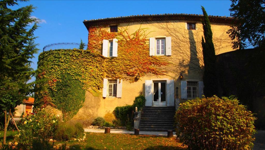 Le Castel Du Mont Boise Montboucher-sur-Jabron Exterior foto